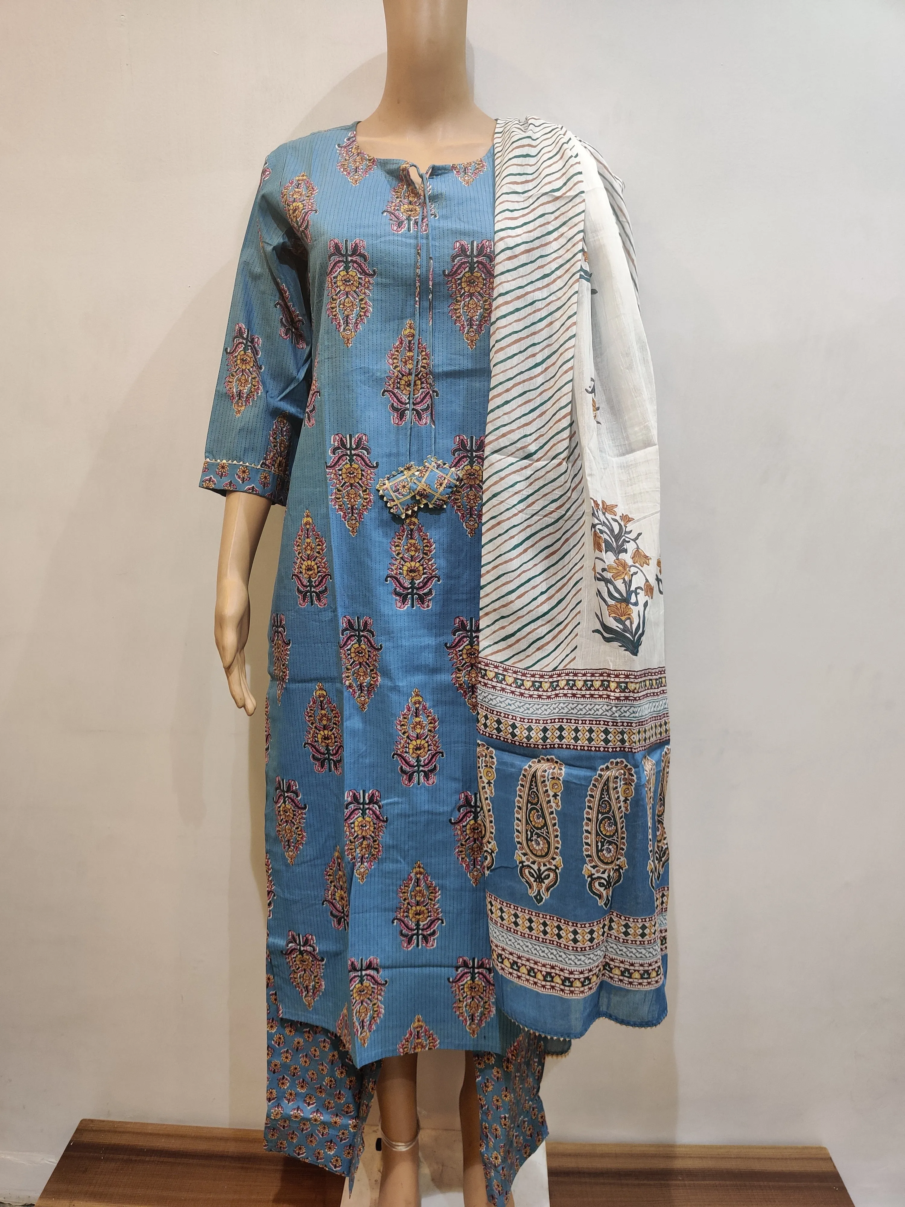 Hibiscus Kurta pant dupatta set