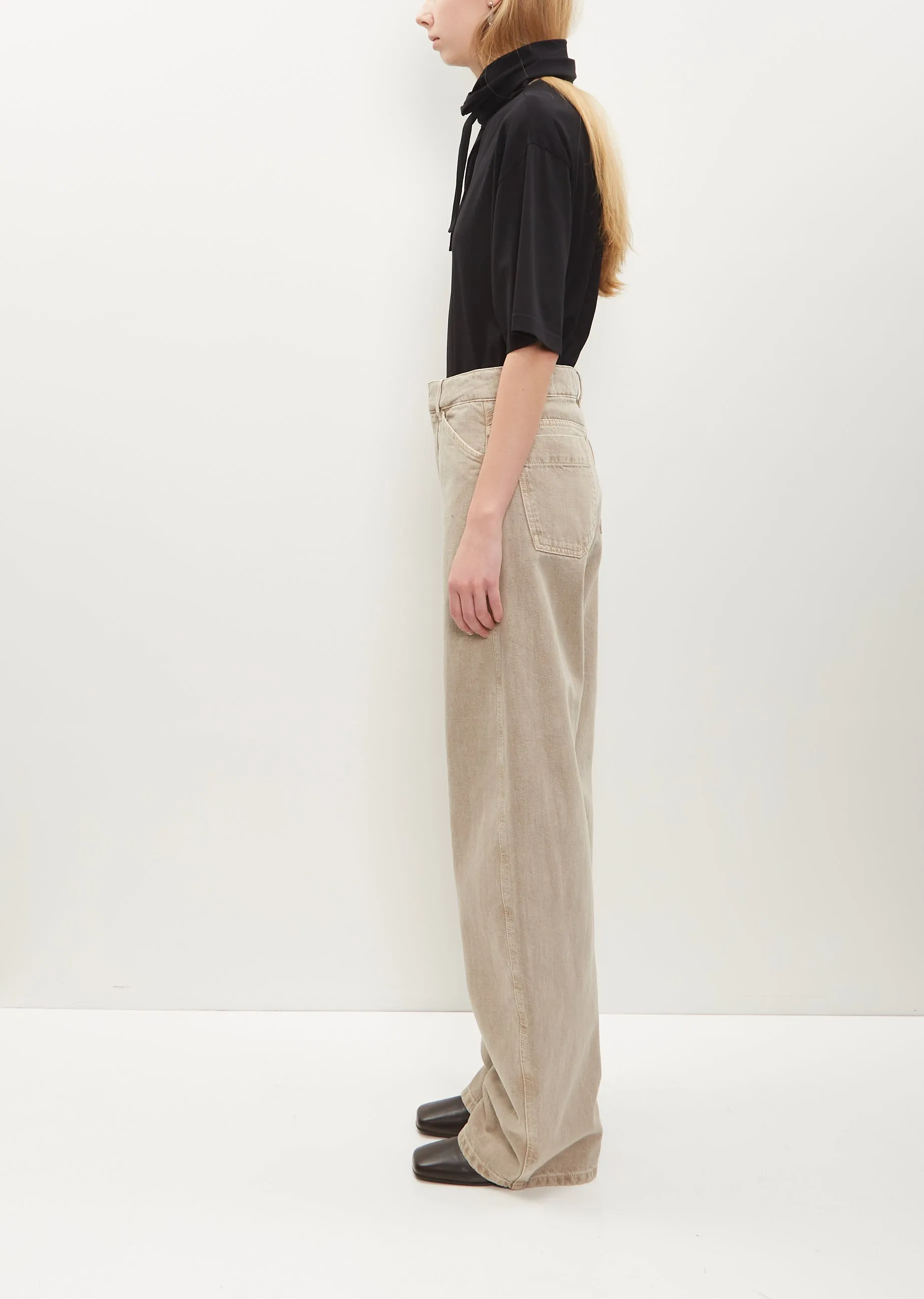 High Waisted Curved Pants — Denim Snow Beige