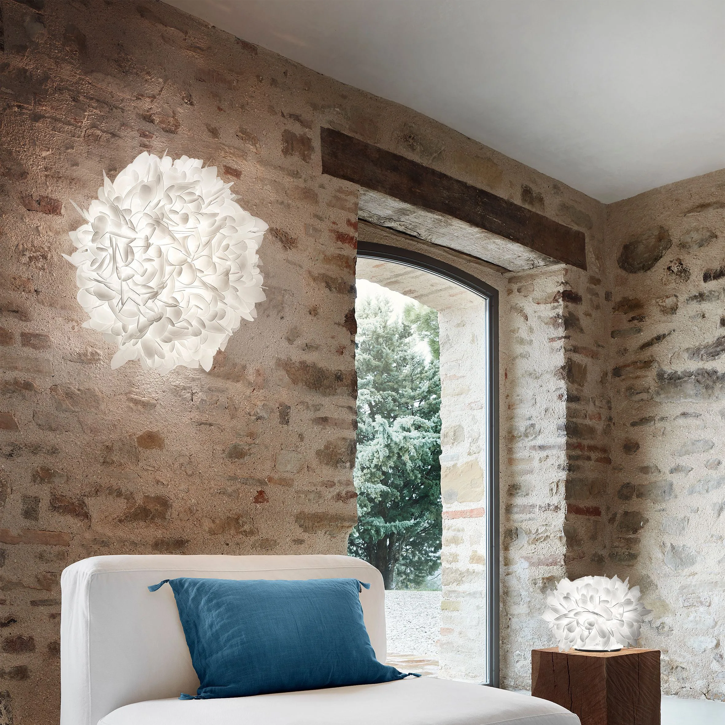 Veli Wall / Ceiling Light